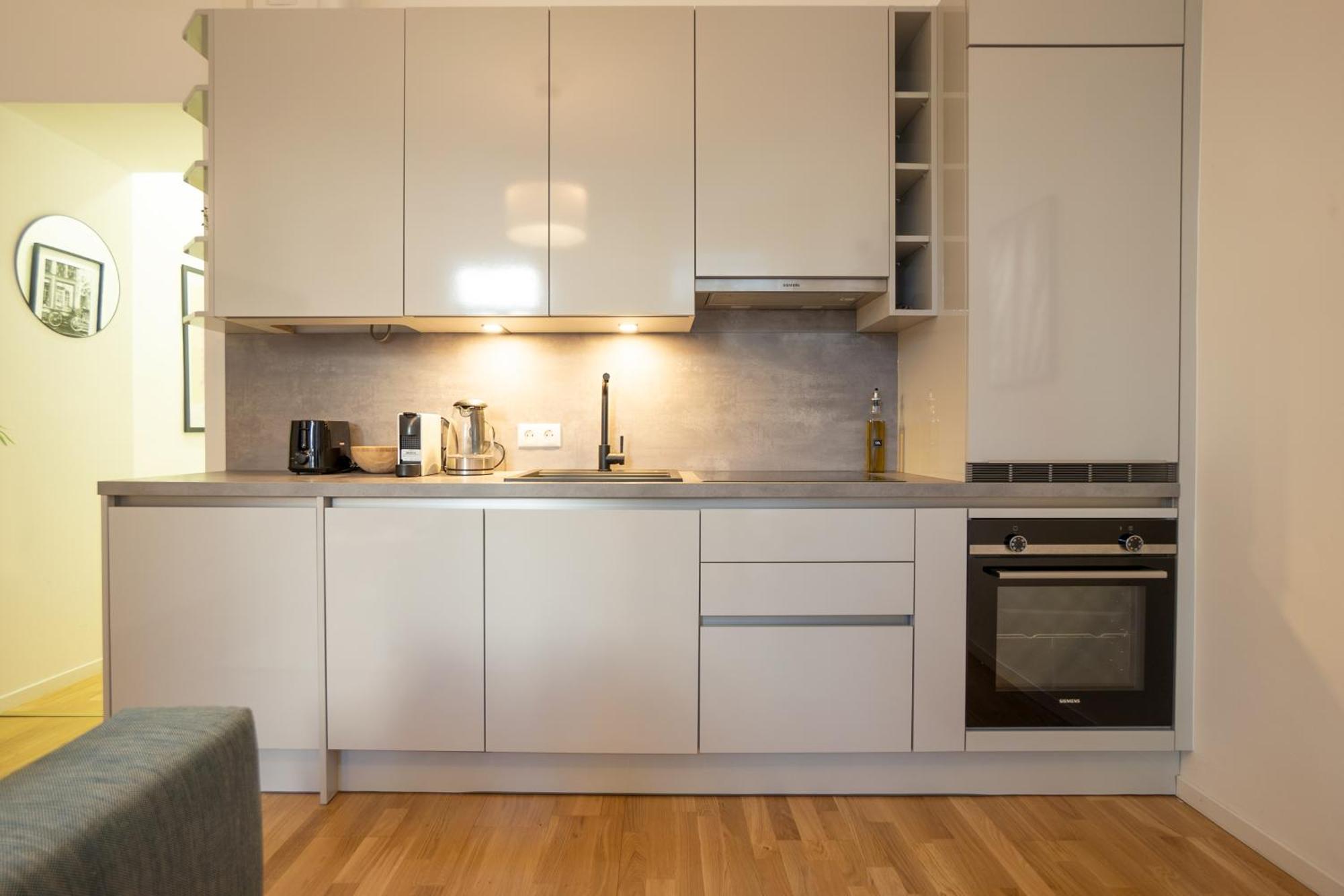 Supreme City Center Apartment